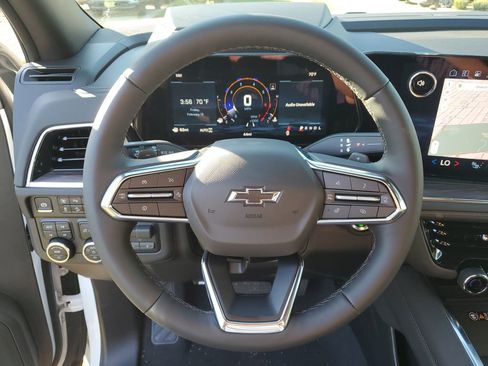 New 2026 Chevrolet Suburban Z71 w/ Z71 Off-Road Package image 32