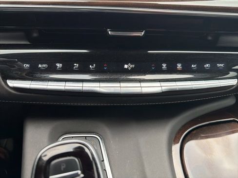 Used 2023 Cadillac Escalade Sport Platinum w/ LPO, ONYX Package image 21