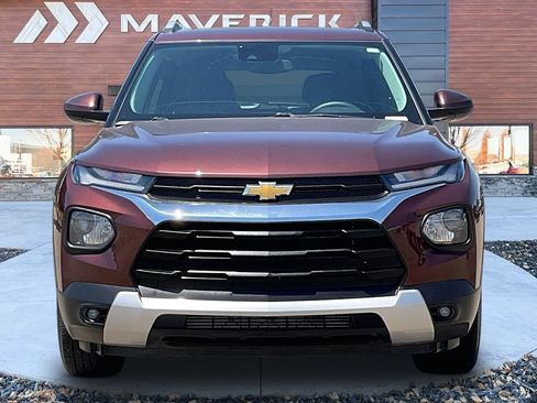 Used 2022 Chevrolet TrailBlazer LT w/ Driver Confidence Package AWD/4WD image 2