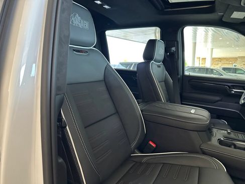 New 2026 GMC Sierra 2500 AT4X w/ AT4X AEV Edition AWD/4WD image 39