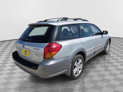 Used 2005 Subaru Outback 2.5XT AWD/4WD image 4