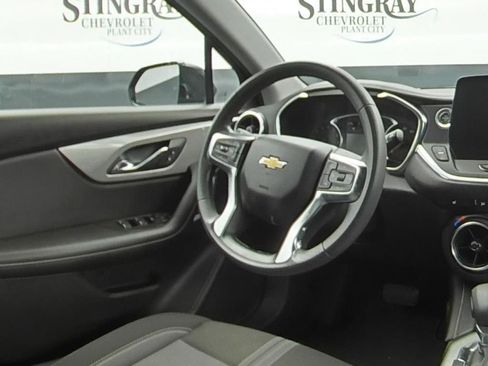 Used 2025 Chevrolet Blazer LT FWD image 16