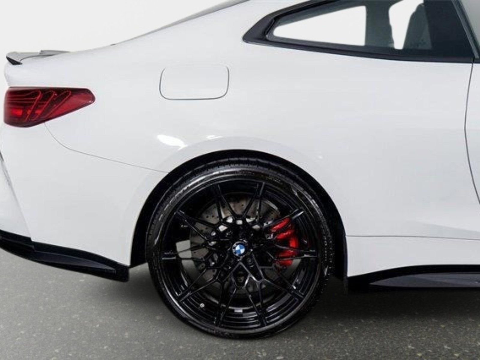 Used 2025 BMW M4 Coupe RWD image 8