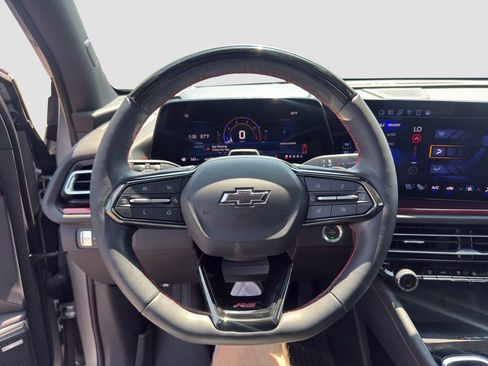 Used 2024 Chevrolet Traverse RS AWD/4WD image 10