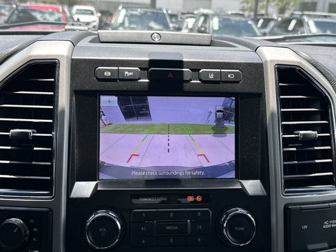 Used 2020 Ford F250 Lariat w/ Lariat Ultimate Package AWD/4WD image 27