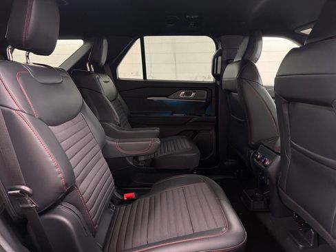 New 2026 Ford Explorer ST-Line w/ ST-Line Street Pack RWD image 29