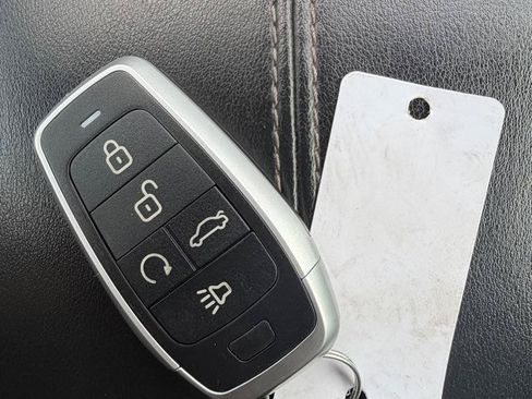 Used 2024 Nissan Altima 2.5 SV FWD image 28