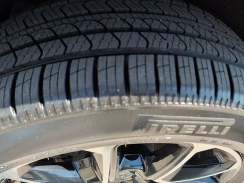 Used 2021 Chevrolet Tahoe RST w/ Luxury Package AWD/4WD image 9