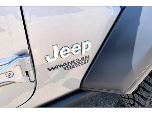 Used 2019 Jeep Wrangler Unlimited Sport S AWD/4WD image 24