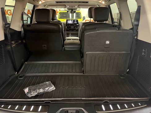 Used 2024 Nissan Armada Platinum w/ Captain's Chairs Package image 35