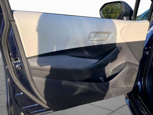 Used 2022 Toyota Corolla LE FWD image 19