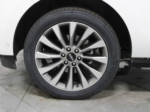Used 2020 Lincoln Navigator L Reserve w/ Luxury Package AWD/4WD image 21