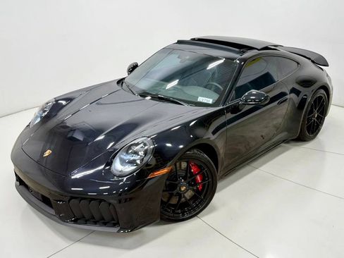 Used 2026 Porsche 911 Carrera GTS w/ Premium Package RWD image 5