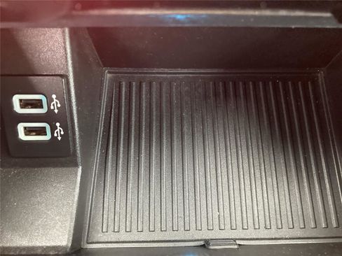 Used 2018 Ford F150 Lariat w/ Equipment Group 502A Luxury image 25