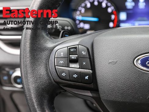 Used 2020 Ford Explorer XLT w/ Equipment Group 202A RWD image 15