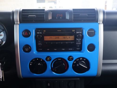 Used 2007 Toyota FJ Cruiser 4WD image 16