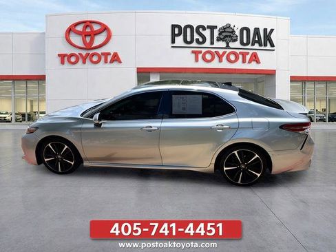Used 2019 Toyota Camry XSE FWD image 4
