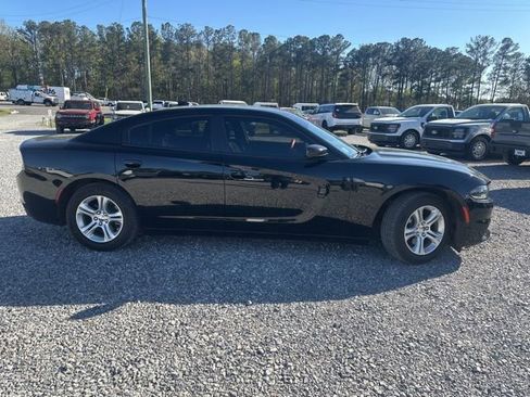 Used 2023 Dodge Charger SXT image 3
