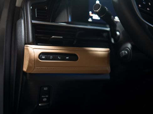 Used 2025 INFINITI QX80 Sensory AWD/4WD image 51