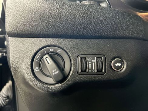 Used 2020 Dodge Challenger R/T Scat Pack RWD image 18