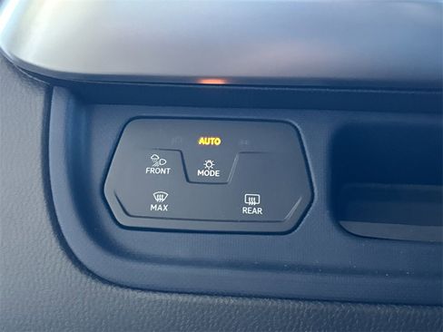 New 2025 Volkswagen ID. Buzz Pro S image 17