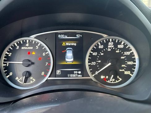 Used 2017 Nissan Sentra SV w/ Style Package FWD image 2