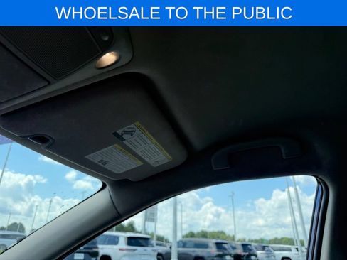 Used 2020 Nissan Rogue SV FWD image 12