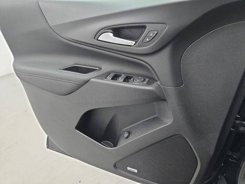 Used 2022 Chevrolet Equinox RS w/ RS Leather Package image 27