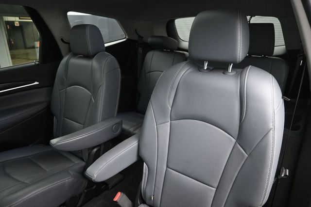 Used 2019 Buick Enclave Essence FWD image 16