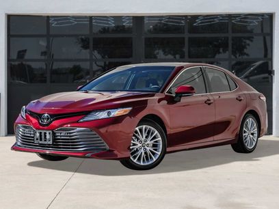 Used 2018 Toyota Camry XLE