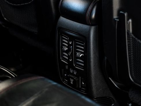 Used 2022 Dodge Durango R/T AWD/4WD image 38