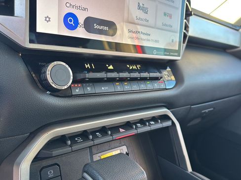 Used 2023 Toyota Tundra Limited image 24