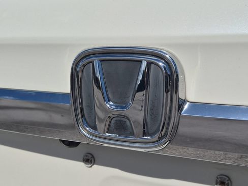 Used 2018 Honda Odyssey Elite image 29
