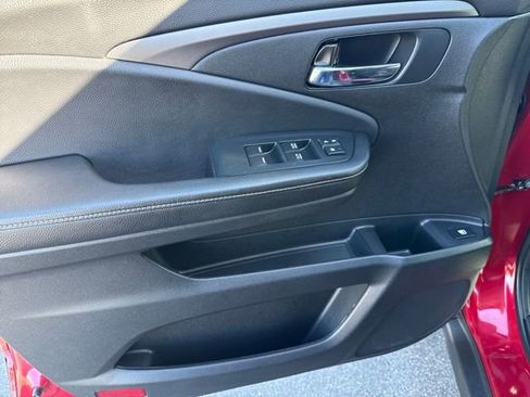 Used 2023 Honda Ridgeline Sport image 9