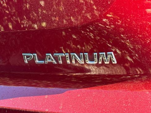 Used 2022 Nissan Pathfinder Platinum w/ Cargo Package FWD image 7