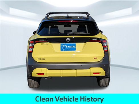 Used 2026 Nissan Kicks SR w/ Illumination Package image 5
