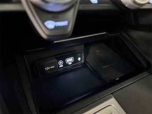 Used 2021 Genesis G70 3.3T w/ Sport Package image 36