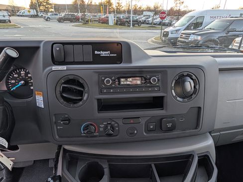 New 2026 Ford E-450 and Econoline 450 Super Duty w/ Power Equipment Group image 22