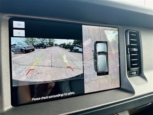 New 2024 Ford Bronco Outer Banks w/ Sasquatch Package image 16