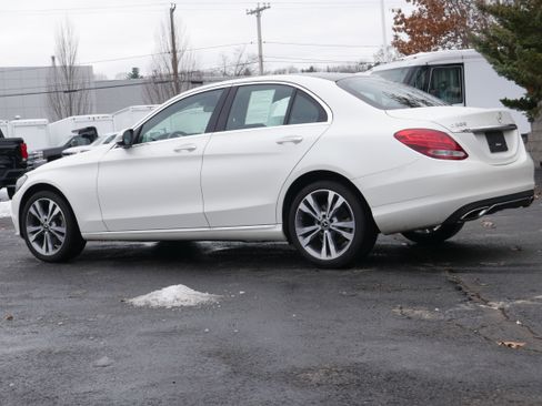 Used 2018 Mercedes-Benz C 300 4MATIC Sedan image 4