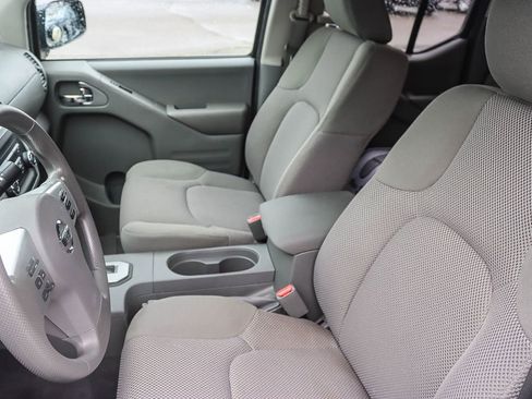 Used 2021 Nissan Frontier SV image 38