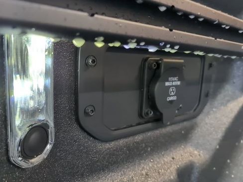 New 2026 RAM 1500 4x4 Crew Cab image 36