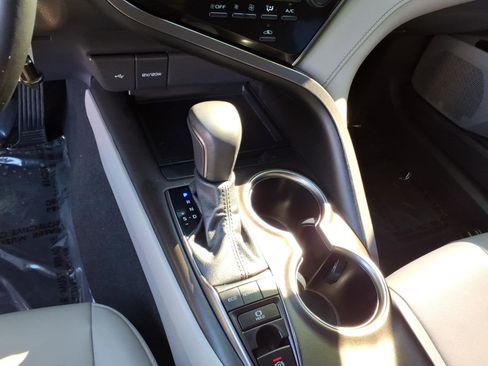 Certified 2023 Toyota Camry SE image 10