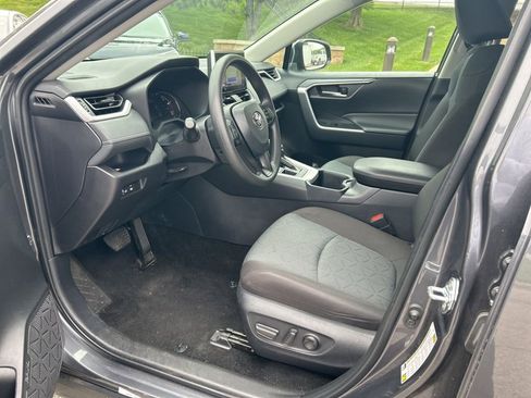 Certified 2025 Toyota RAV4 XLE AWD/4WD image 8
