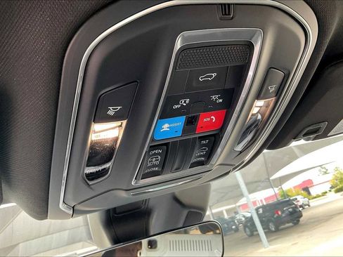 New 2025 Jeep Grand Cherokee L Laredo w/ Luxury Tech Group I image 17