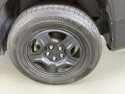 Used 2020 Jeep Renegade Sport FWD image 30