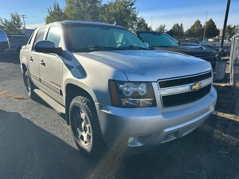 Used 2012 Chevrolet Avalanche LT AWD/4WD image 2