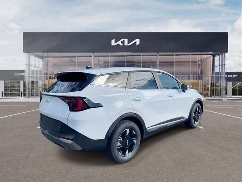 New 2026 Kia Sportage LX FWD image 8