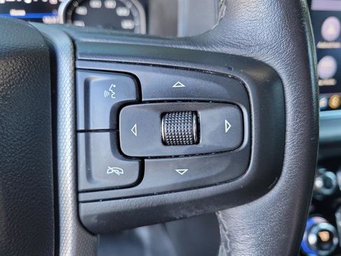 Used 2021 GMC Yukon XL Denali w/ Denali Premium Package image 24