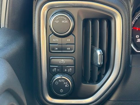 Used 2021 Chevrolet Silverado 1500 LT w/ Z71 Off-Road Package image 29